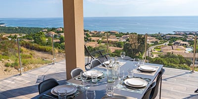 Garde-corps verre avec vue mer
