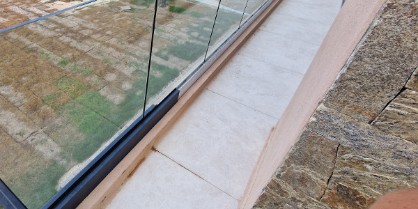 Profilé ACCESS avec et sans pareclose