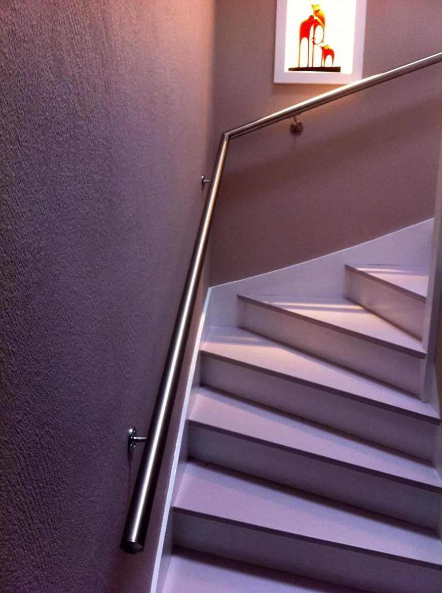  Main courante ronde en inox escalier 